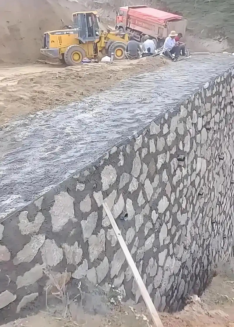 临沂郯城县边坡加固
